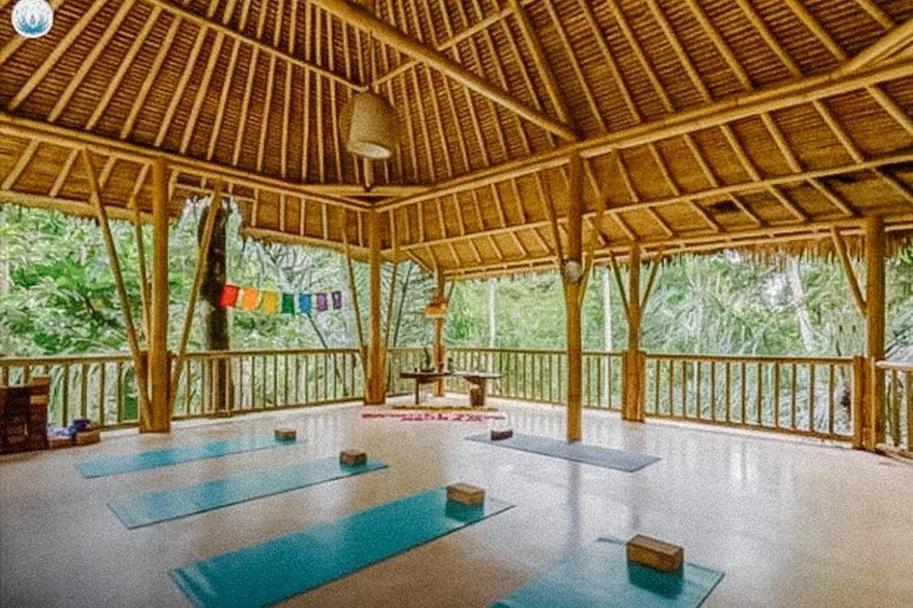 Shanti Toya Ashram Mambat Extérieur photo