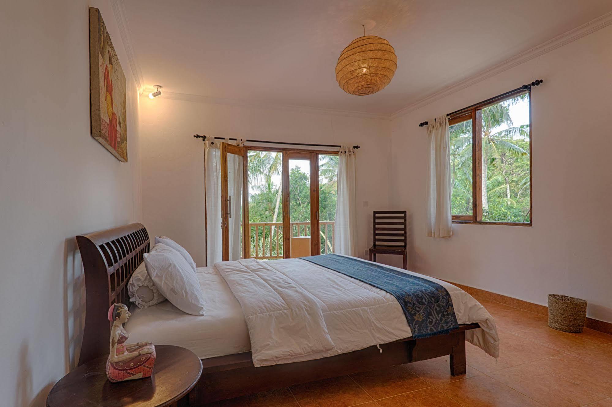 Shanti Toya Ashram Mambat Extérieur photo